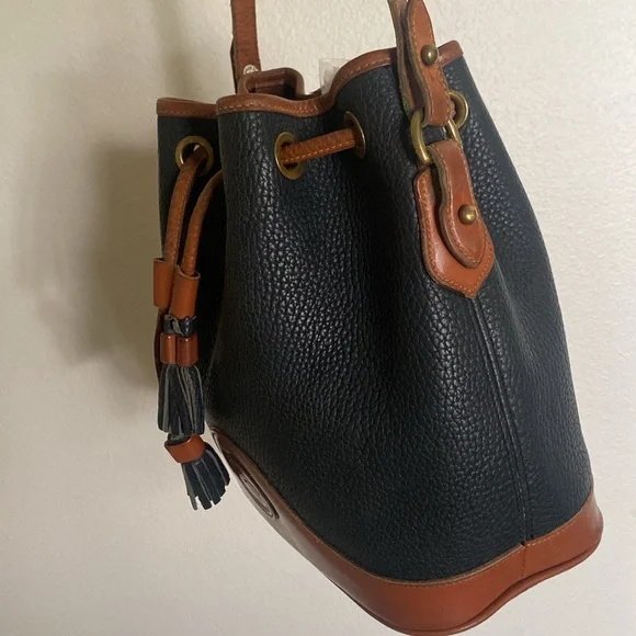Dooney & Bourke Leather Bucket crossbody - Picture 11 of 13
